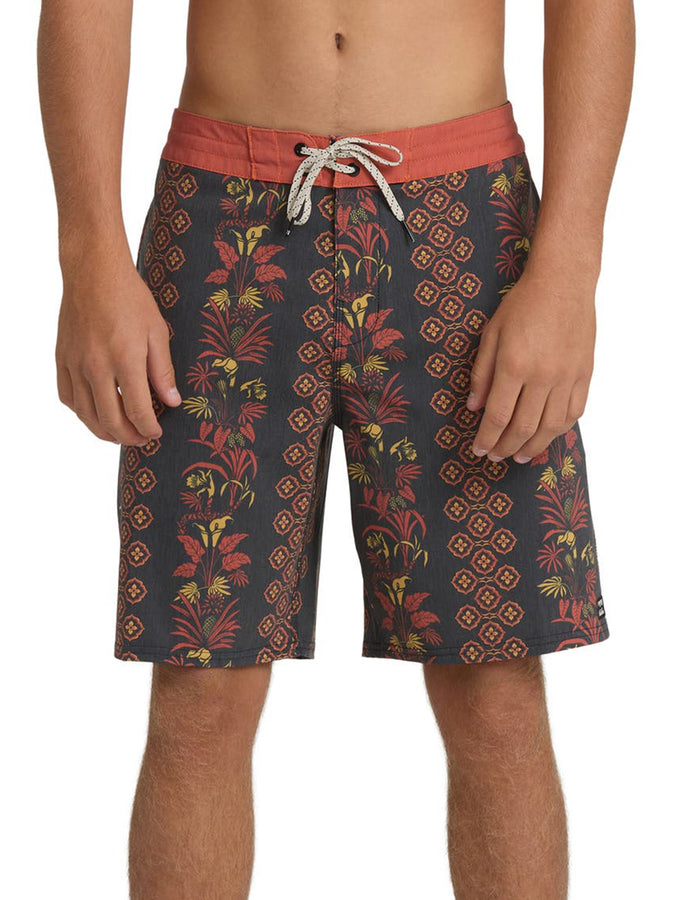 Billabong Sundays Lo Tide Boardshorts Spring 2026 | BLACK (BLK)