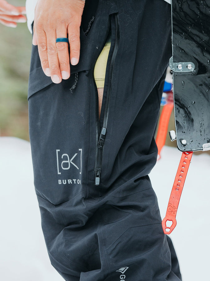 Burton GORE-TEX [ak] Swash Jacket Winter 2026 | TRUE BLACK (A04)