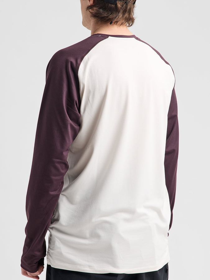 Burton Roadie Base Layer Tech Long Sleeve T-Shirt Winter 2027| STOUT WHITE/BEAR HUG BRN (FBI)