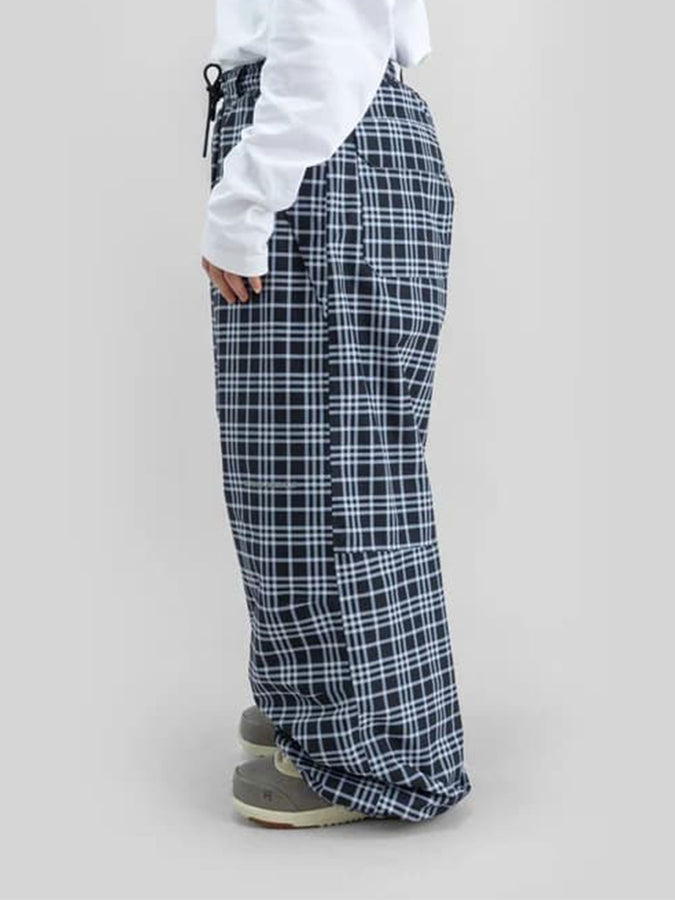 Beyond Medals Park 2027 – Shell Pants | PRINT