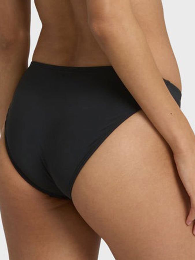 Billabong Sol Seracher Lowrider Bikini Bottom Spring 2026 | BLACK PEBBLE (BPB)