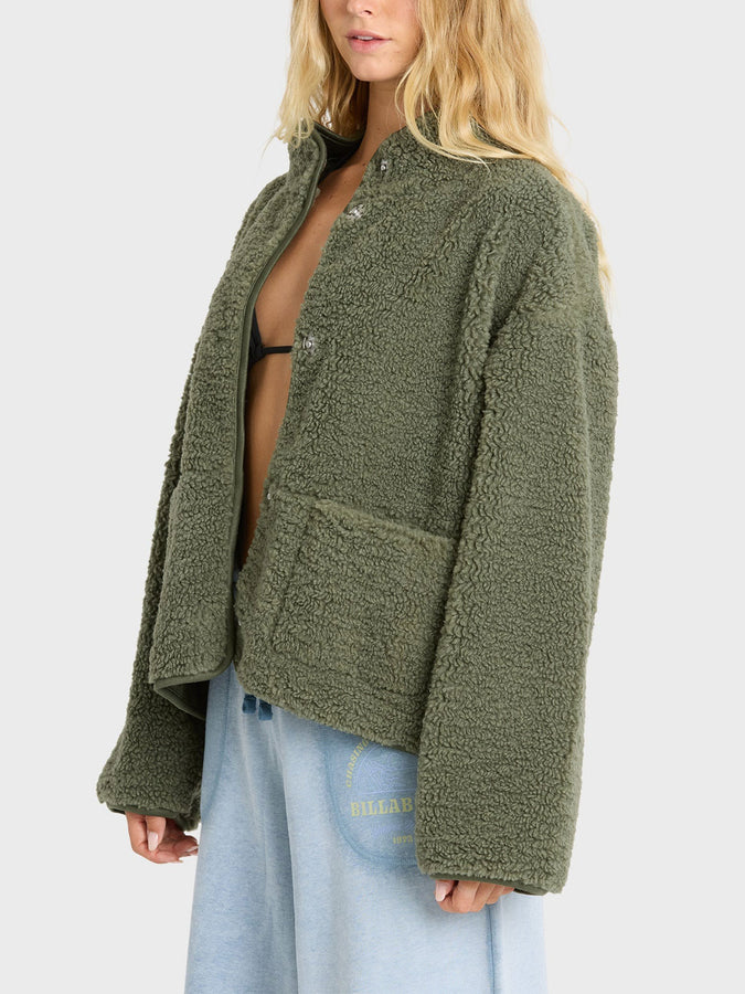 Billabong Camper Reversible Sherpa Jacket Fall 2026 | CANTEEN (CQP0)