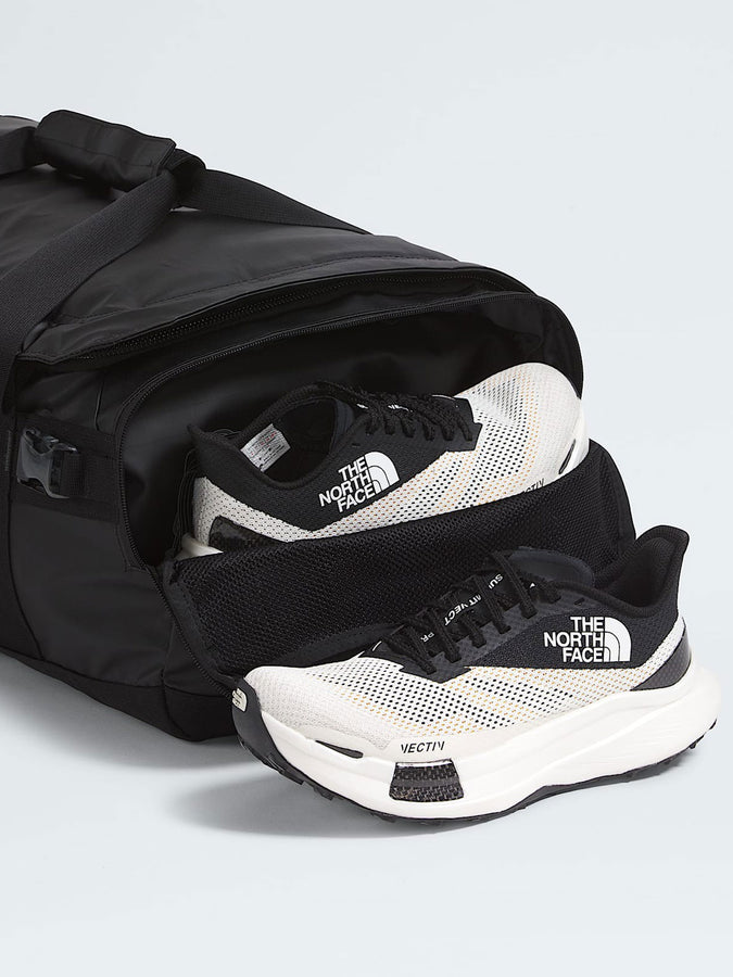 The North Face Base Camp Voyager 42L Duffle Bag | TNF BLACK/ASPHALT GREY (KT0)