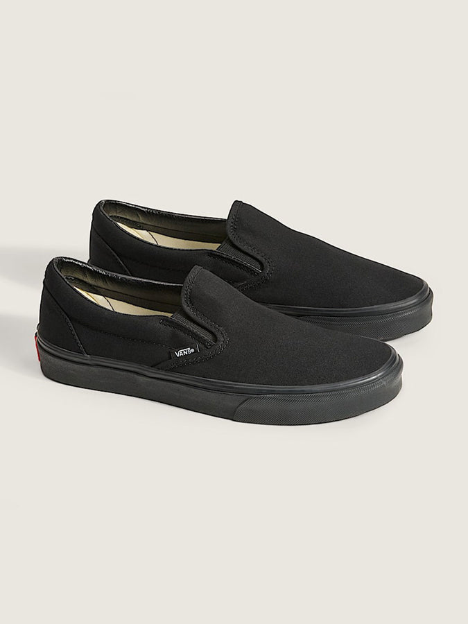 Vans Classic Slip-On Black/Black Shoes | BLACK/BLACK (BKA)
