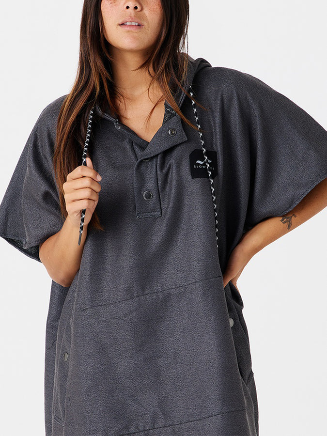 Slowtide Daybreak Quick-Dry Black Poncho 2026 | BLACK