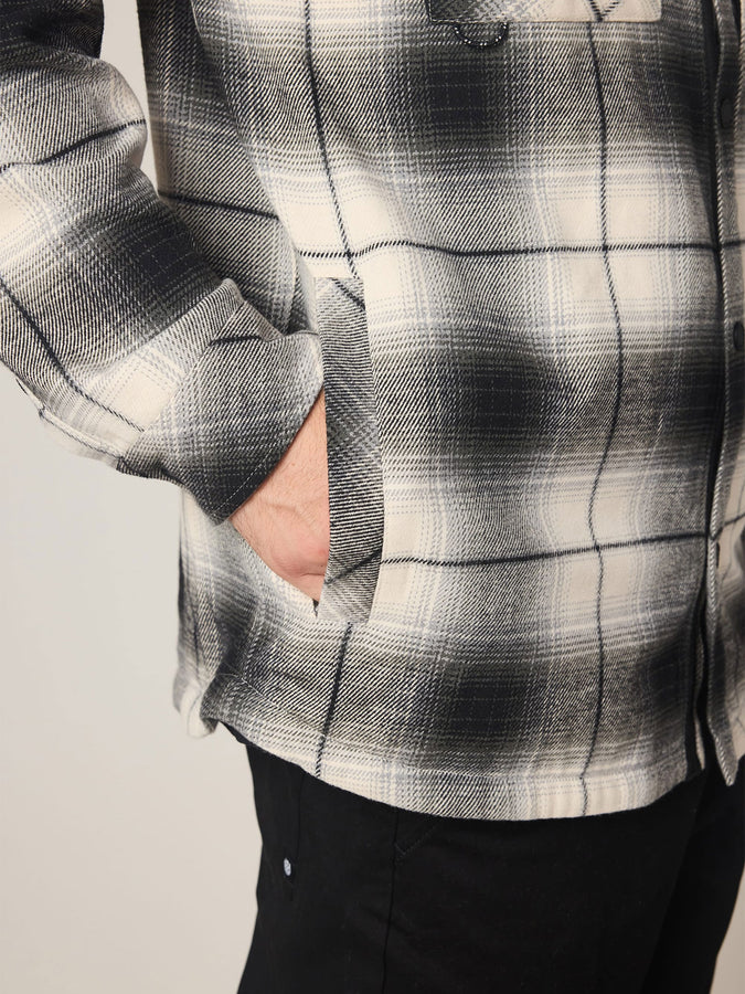 686 Heat-Grid Flannel Long Sleeve Buttondown Shirt Fall 2026 | LIMESTONE (LMST)