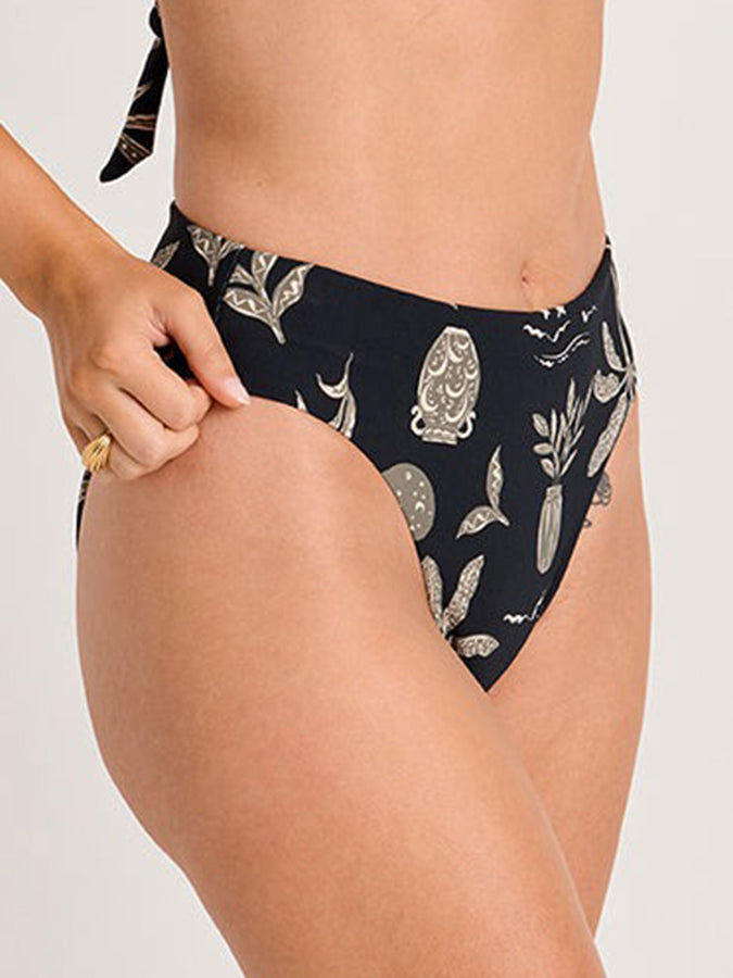 ES Lost Wonders High Retro Bikini Bottom Summer 2026 | LOST WONDERS