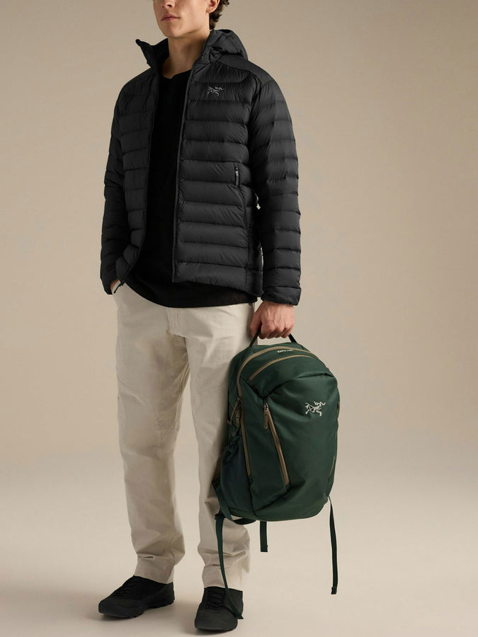 Arc'teryx Mantis 26 Backpack | DARK JADE/MONGOOSE