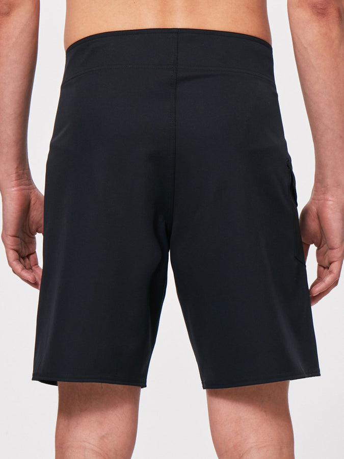 Oakley Kana 2.0 21'' Boardshorts Spring 2026 | BLACKOUT (02E)