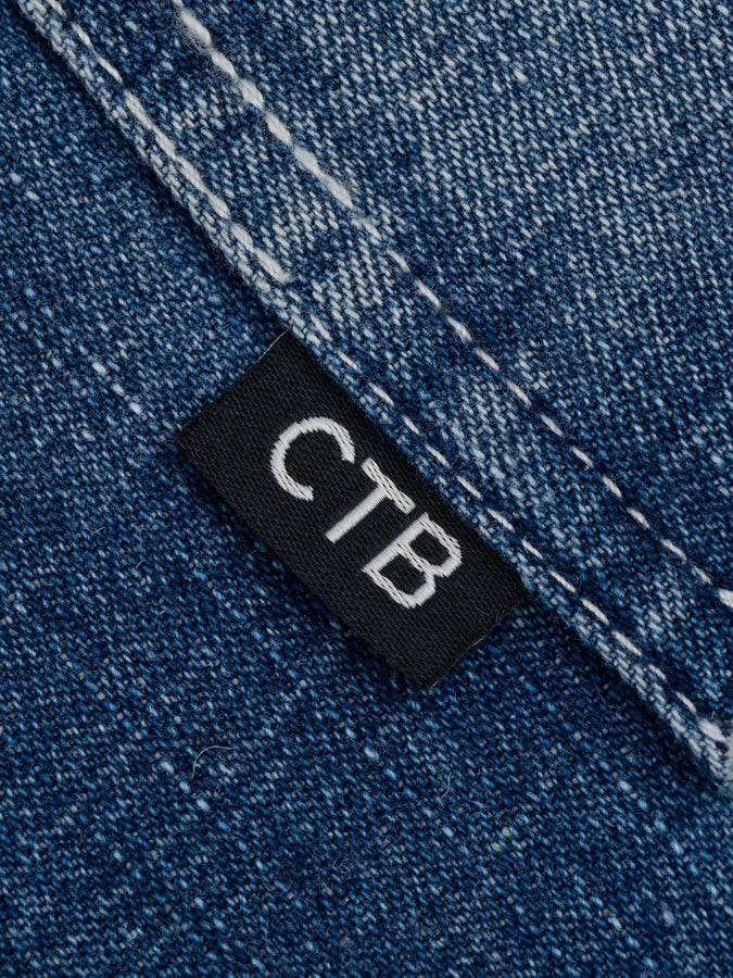 Chain To Bank Oil Fields Articulated Jeans Fall 2027 | LIGHT INDIGO WASH