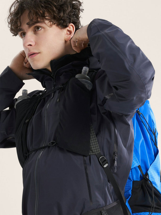 Arc'teryx Beta SL Jacket Summer 2026 | BLACK SAPPHIRE
