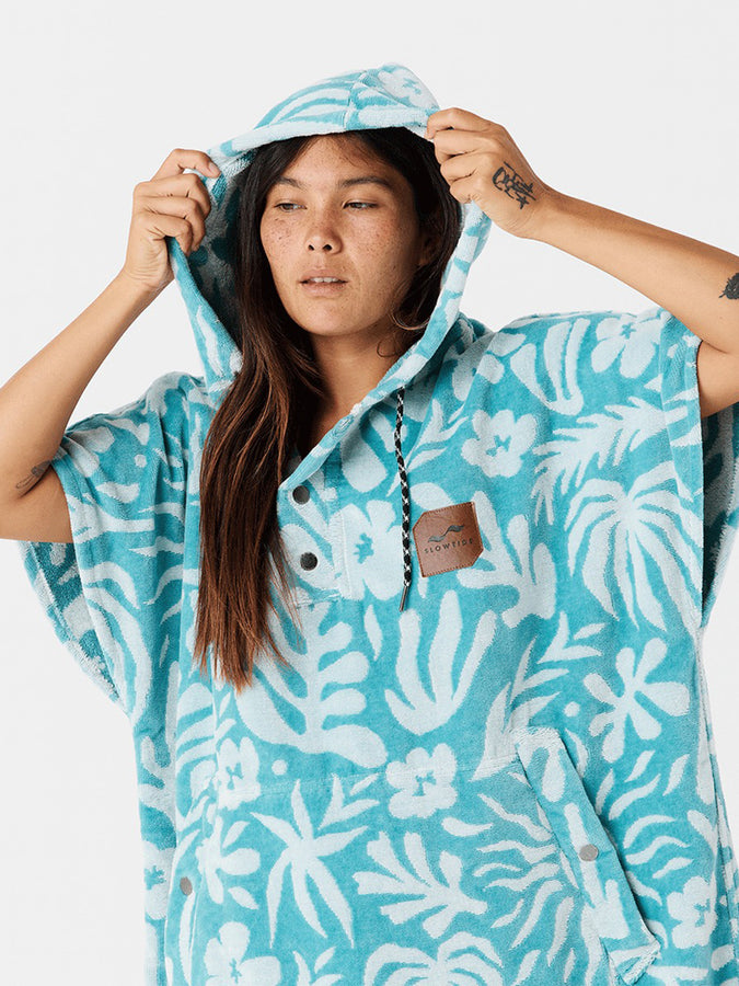 Slowtide Sunny Sky Blue Extra-Warm Poncho Spring 2026 | SKY BLUE