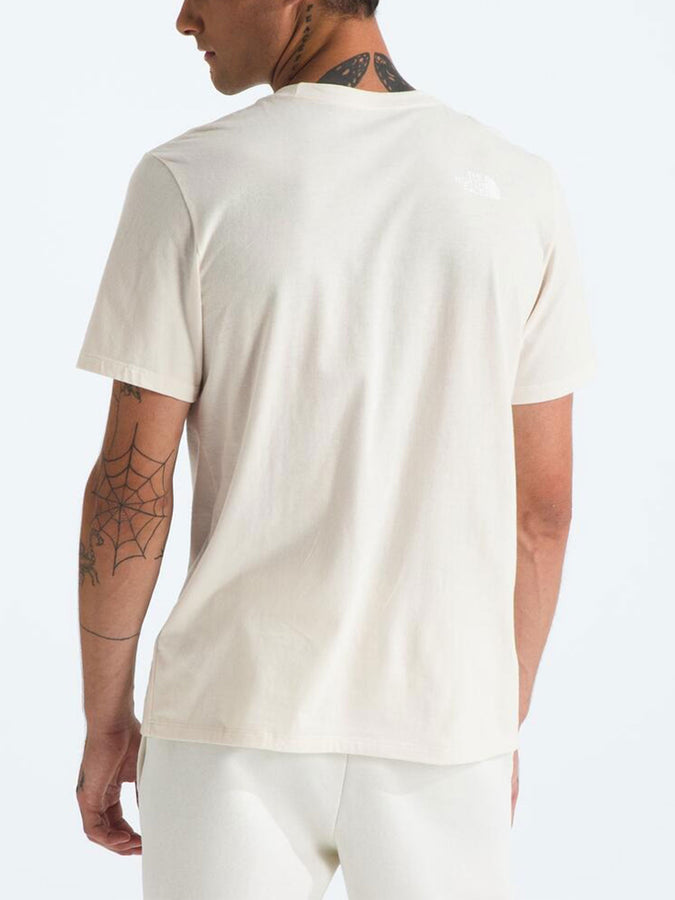 The North Face Evolution Half Dome T-Shirt Spring 2026 | WHITE DUNE/TNF WHITE (UBO)