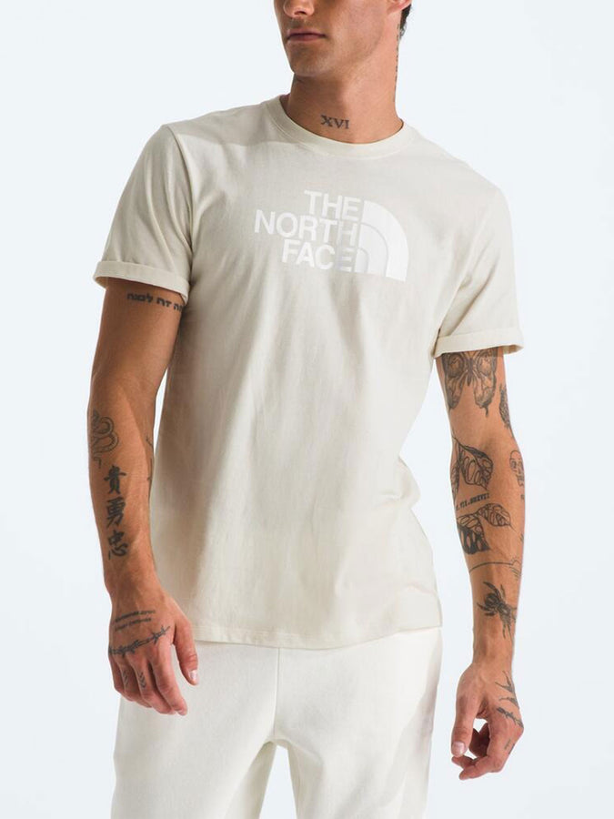 The North Face Evolution Half Dome T-Shirt Spring 2026 | WHITE DUNE/TNF WHITE (UBO)