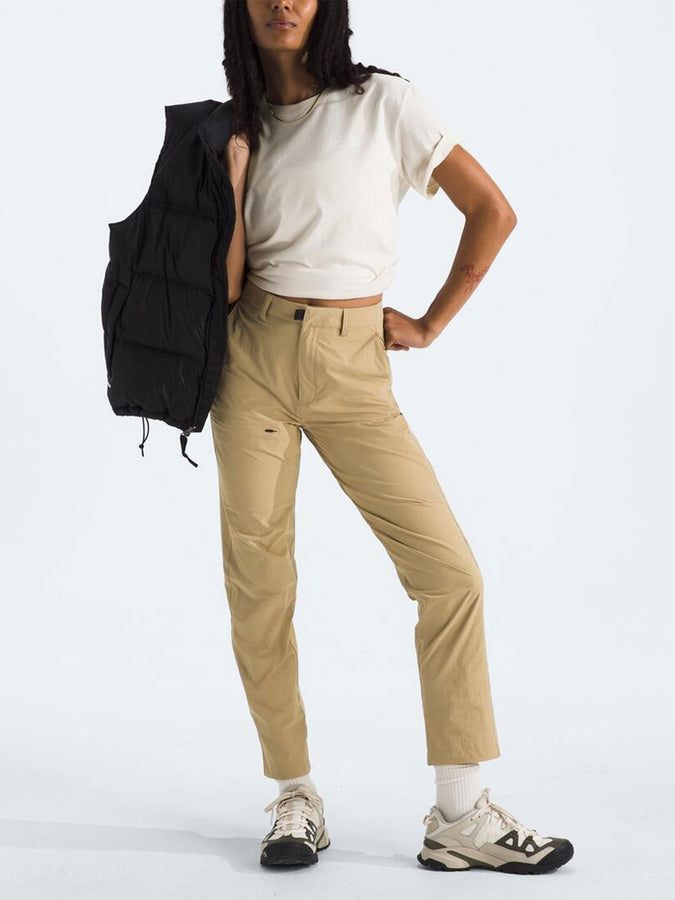 The North Face Evolution Box NSE T-Shirt Fall 2025 | WHITE DUNE (QLI)