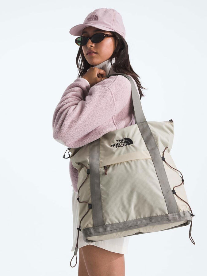 The North Face Borealis Tote Bag | DESERT STN/STN/EMBR SOIL (NK5)