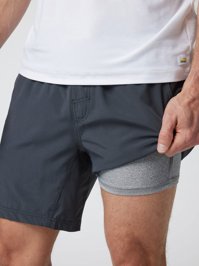 Vuori Kore Shorts | CHARCOAL (CCL)