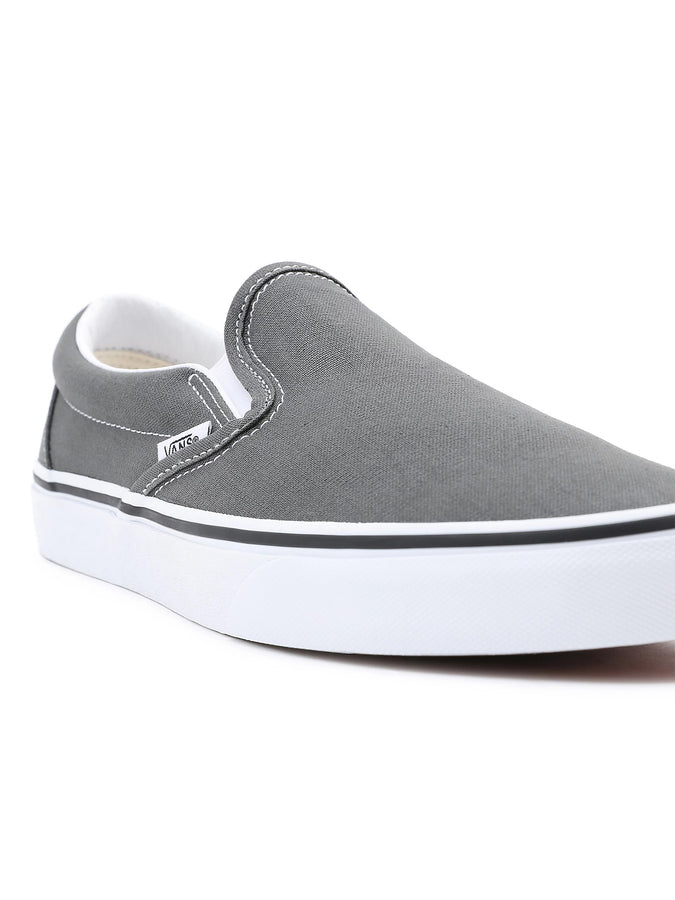 Vans Classic Slip-On Shoes | CHARCOAL (CHR)