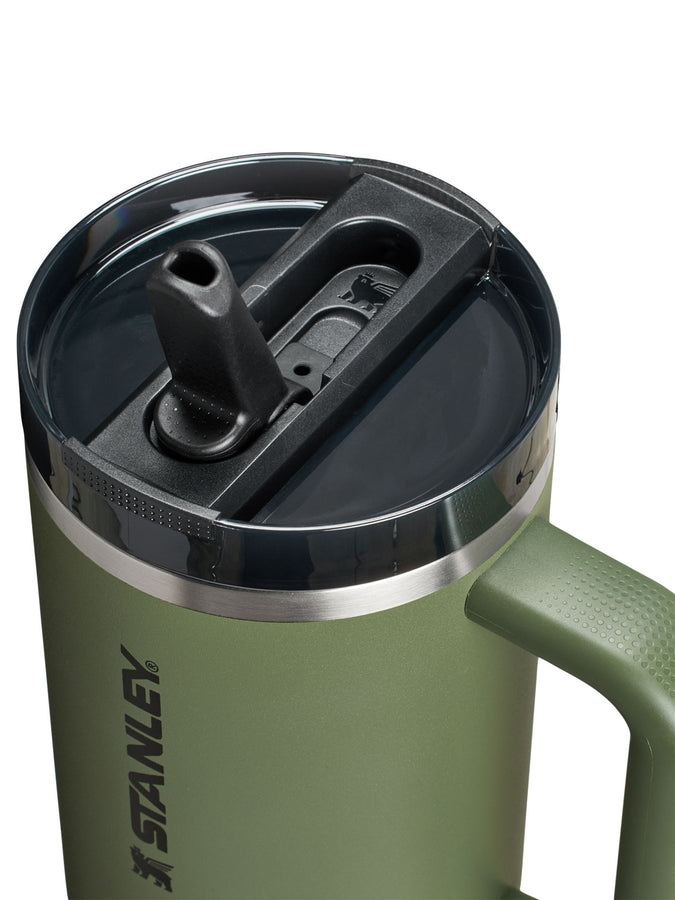Stanley Quencher Protour Flip Straw 20oz Tumbler | DRIED PINE