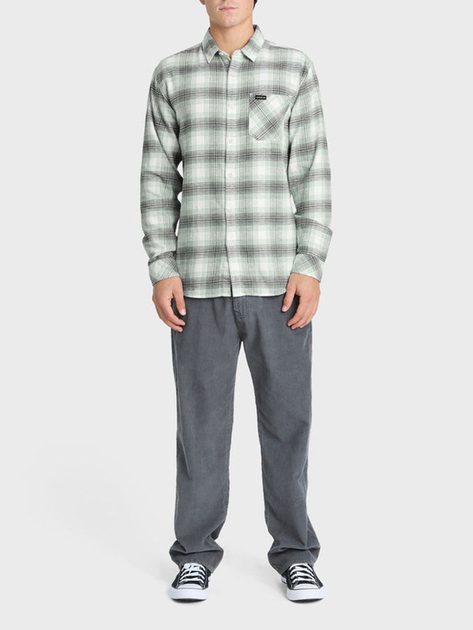 Quiksilver Breakwater Check Flannel Long Sleeve Buttondown Shirt Fall 2026 | SKYWAY (SWY)