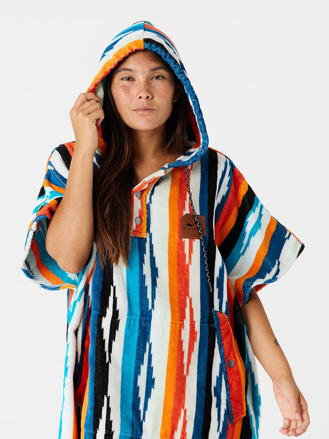 Slowtide Duvall Extra-Warm Poncho Spring 2026 | MULTI