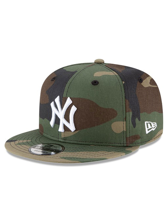 New Era MLB Basic Snap 9Fifty New York Yankees Hat | WOODLAND CAMO