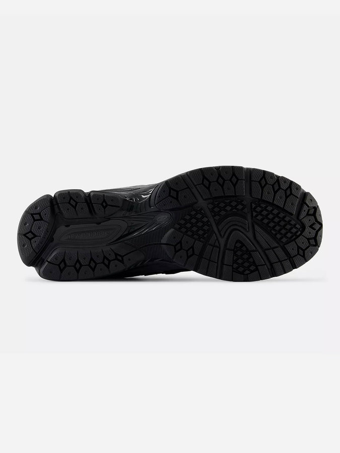 New Balance 2002r Black/Magnet Shoes Spring 2025 | BLACK/MAGNET