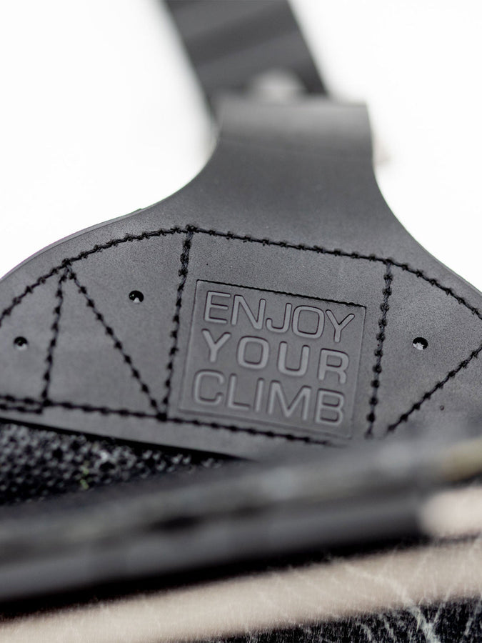 Jones Nomad Pro Splitboard Skins | BLACK