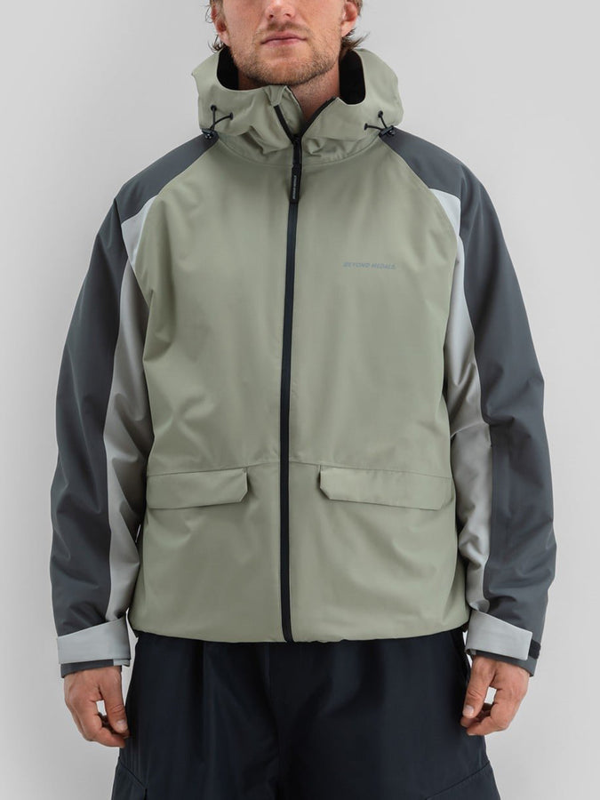 Beyond Medals Nostalgia 2027 Shell Jacket | GREEN