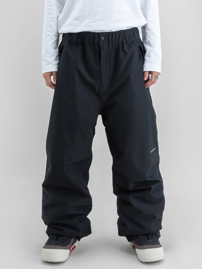 Beyond Medals Nostalgia 2027 – Shell Pants | BLACK