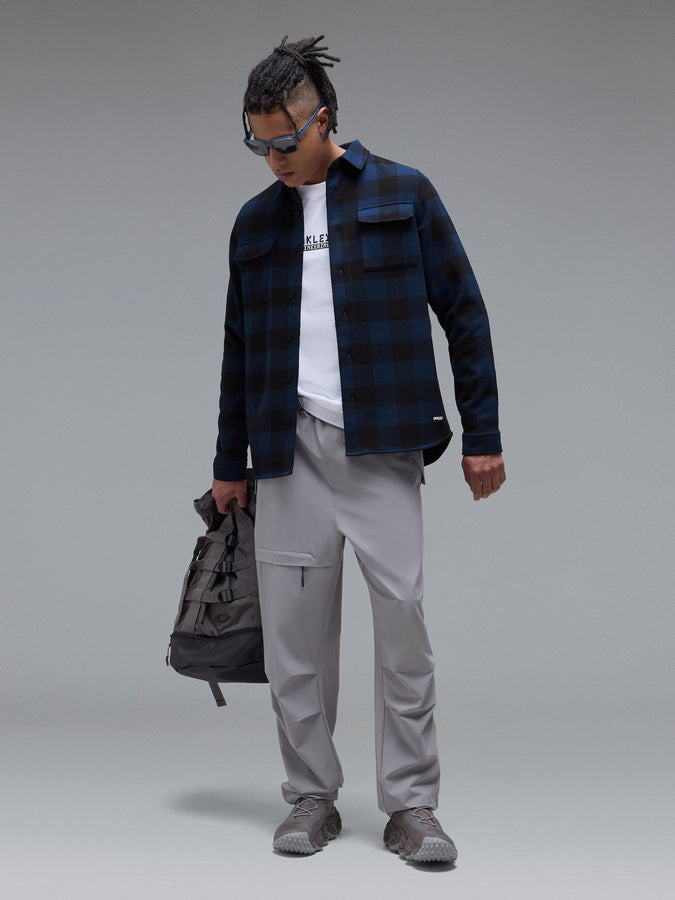 Oakley Bear Cozy Flannel Long Sleeve Buttondown Shirt fall 2026 | ABYSS/PITCH BLACK CHECK (9I8)