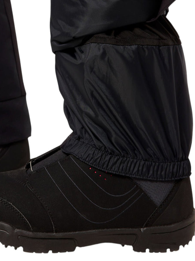 Oakley Insulated 2027  | BLACKOUT (02E)