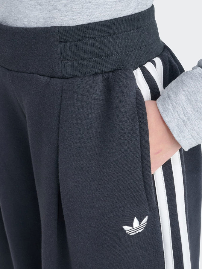 Adidas Pleated Fleece Black Pants Fall 2026 | BLACK