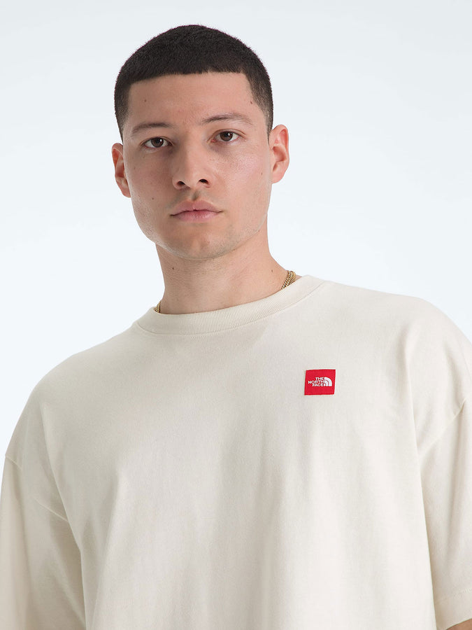 The North Face Tnf Red Box T-Shirt | WHITE DUNE (QLI)