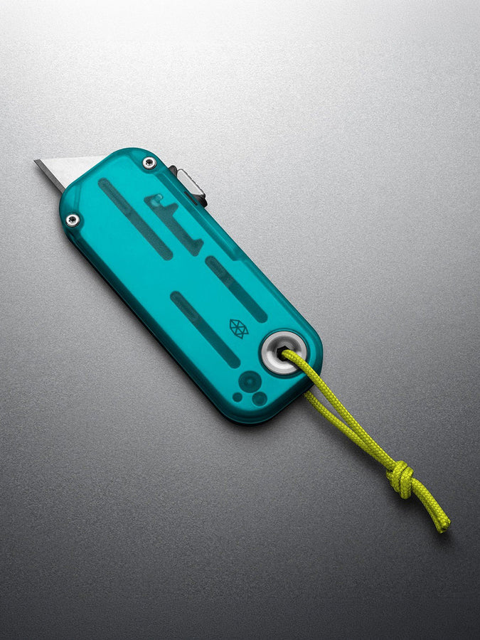 The James Brand Palmer Transparent Turquoise Utility Knife | TURQUOISE