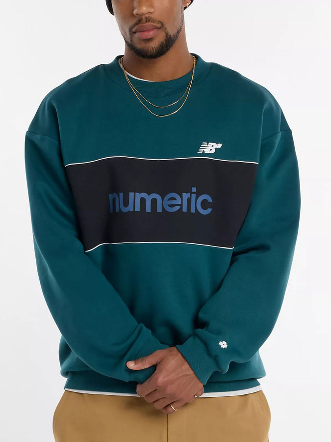 Nb Numeric Team Crewneck Sweatshirt Fall 2026 | MEDUSA GREEN (AAV)