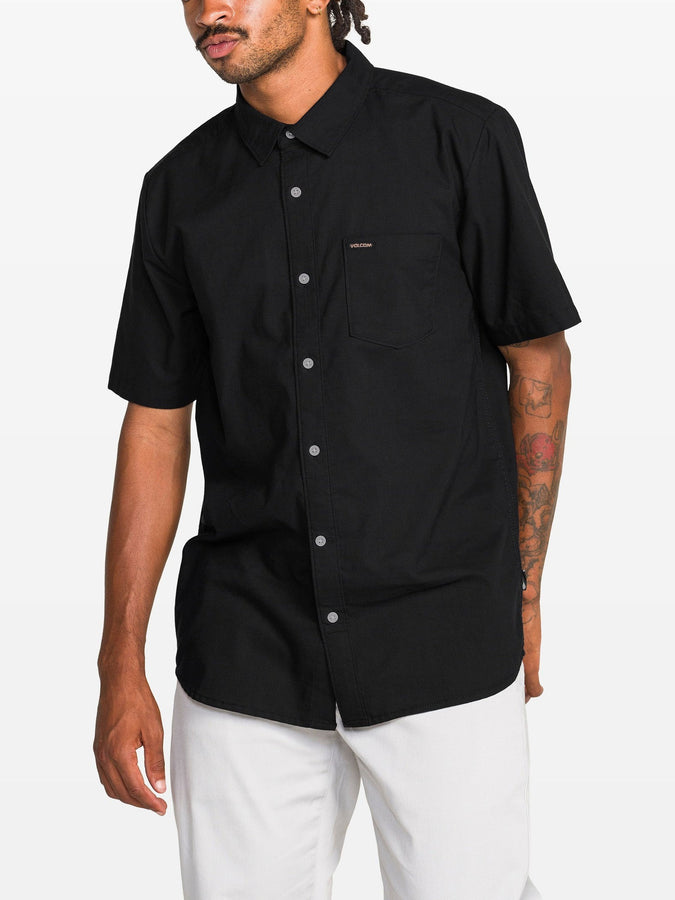 Volcom Everett Oxford II Short Sleeve Buttondown Shirt Summer 2026 | NEW BLACK (NBK)