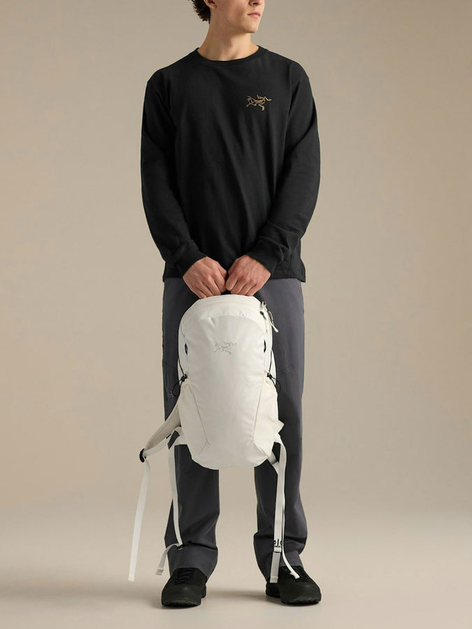 Arcteryx Mantis 16 Backpack | ARCTIC SILK