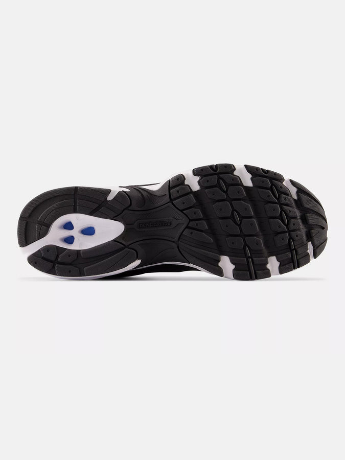 New Balance 530 Black/Magnet/Metallic Silver Shoes Fall 2026 | BLACK/MAGNET/SILVER METALLIC