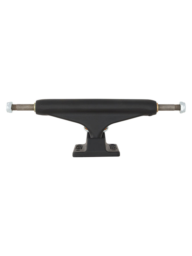 Independent Stg11 Blackout 144mm Trucks | BLACKOUT