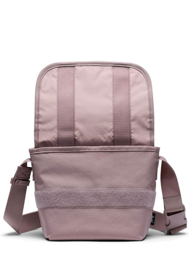 ASH ROSE (02077)