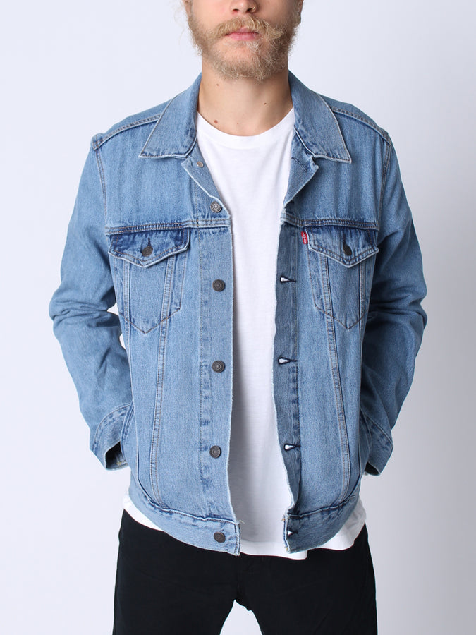 Levis The Trucker Denim Jacket | LIGHT STONEWASH (0131)