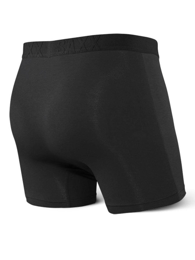 BLACK/BLACK (BBB)